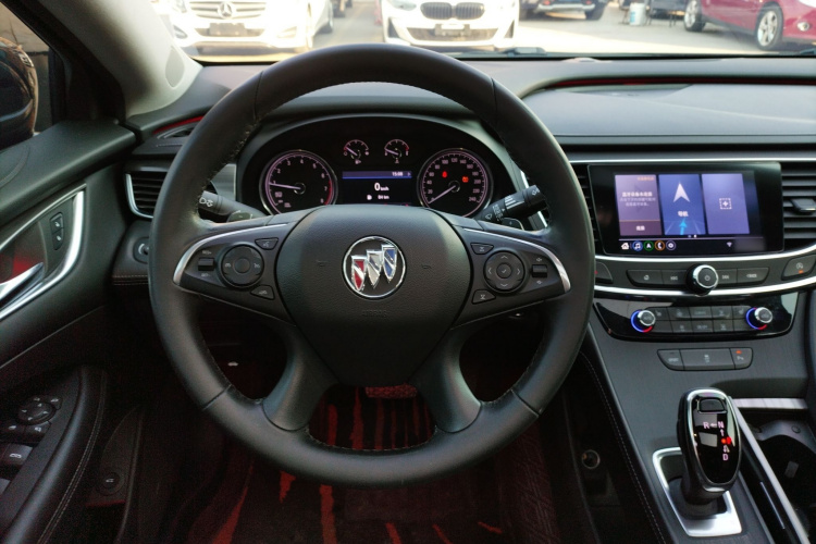 别克 君越 2022款 652T 豪华型中控内饰13