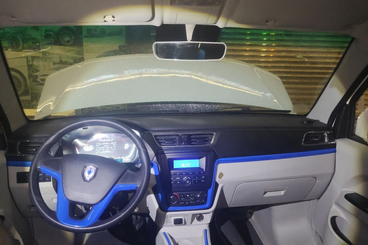 金杯 新海狮EV 2023款 舒适型中控内饰7002