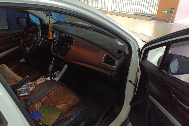 铃木 骁途 2017款 1.6L CVT两驱都市进取型局部细节9005