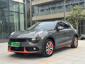 领克02 2021款 1.5TD DCT两驱耀 冠军版