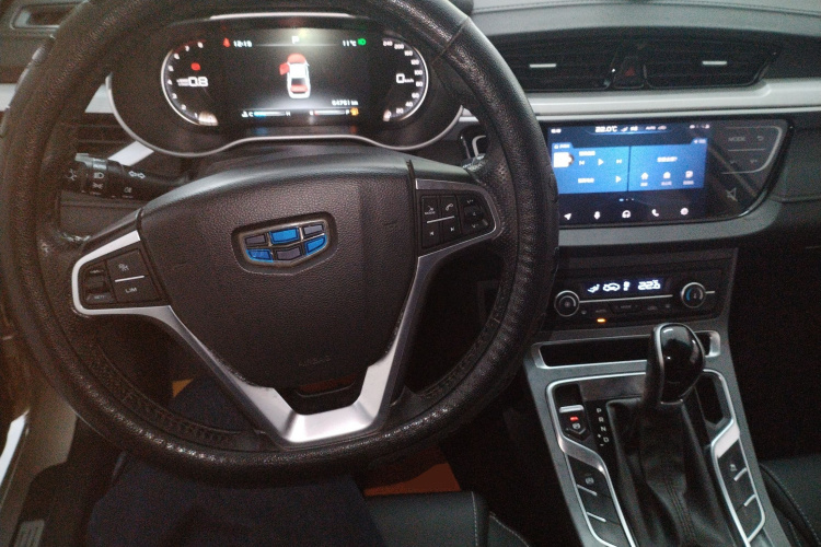 吉利汽车 帝豪 2018款 1.5L CVT向上互联版中控内饰12