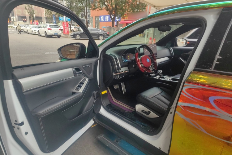 比亚迪 唐 2018款 2.0T 自动智联尊荣型 5座 国V中控内饰20