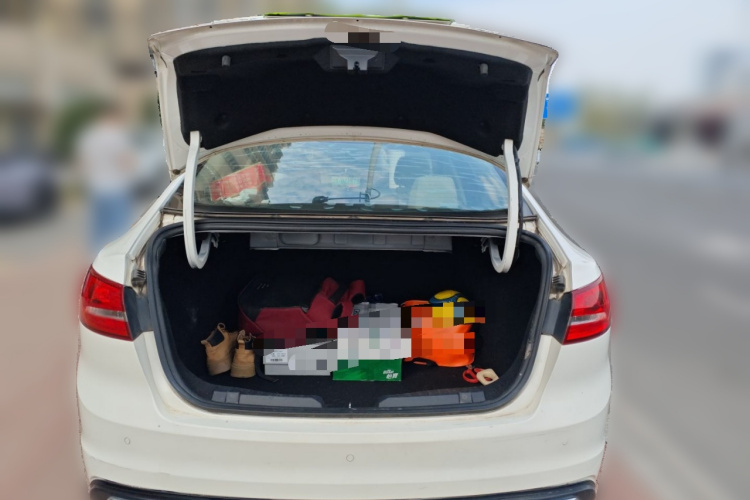 福特 福睿斯 2015款 1.5L 自动舒适型中控内饰23