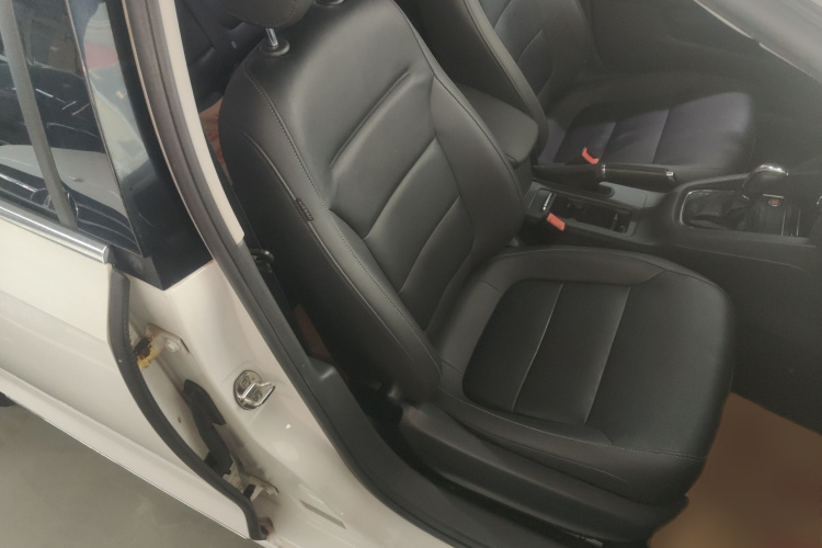 大众 速腾 2017款 1.6L 自动舒适型局部细节41