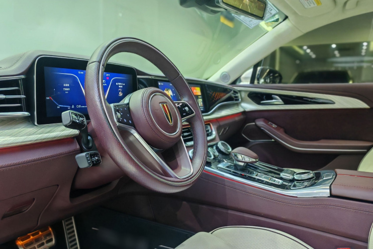 红旗H9 2020款 3.0T 智联旗领四座版中控内饰7001