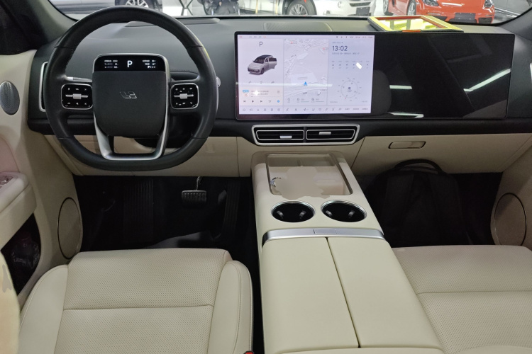 理想汽车 理想L7 2023款 Air中控内饰12