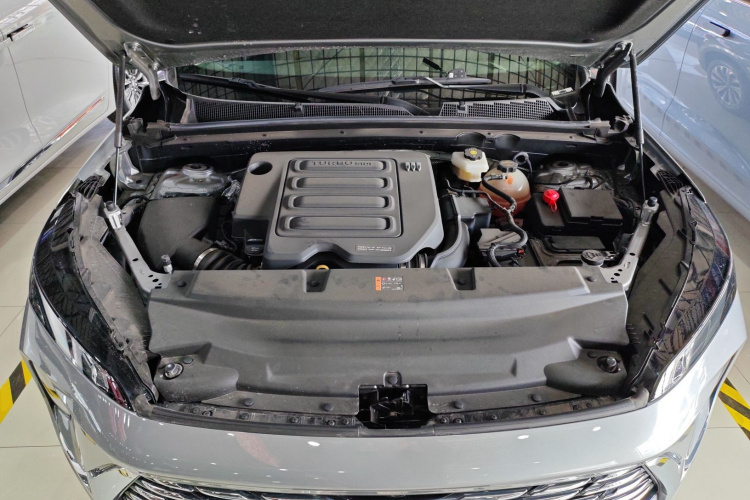 别克 昂科威 2025款 25T 进享白金版机舱底盘24