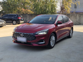 福特 福克斯 2021款 三厢 EcoBoost 180 自动锋潮型