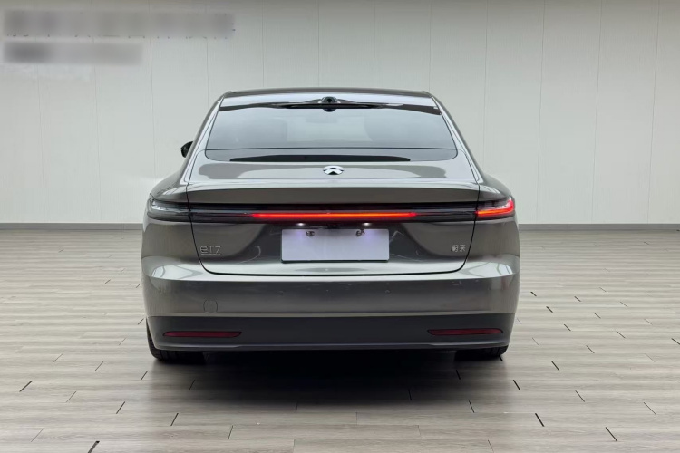 蔚来ET7 2024款 100kWh 行政版车身外观6