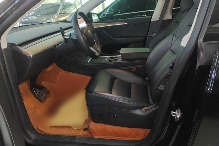 特斯拉 Model Y 2021款 标准续航后驱版局部细节19