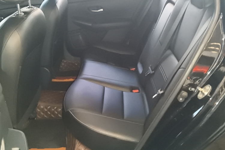 日产 轩逸 2021款 1.6L XL CVT悦享版中控内饰7004