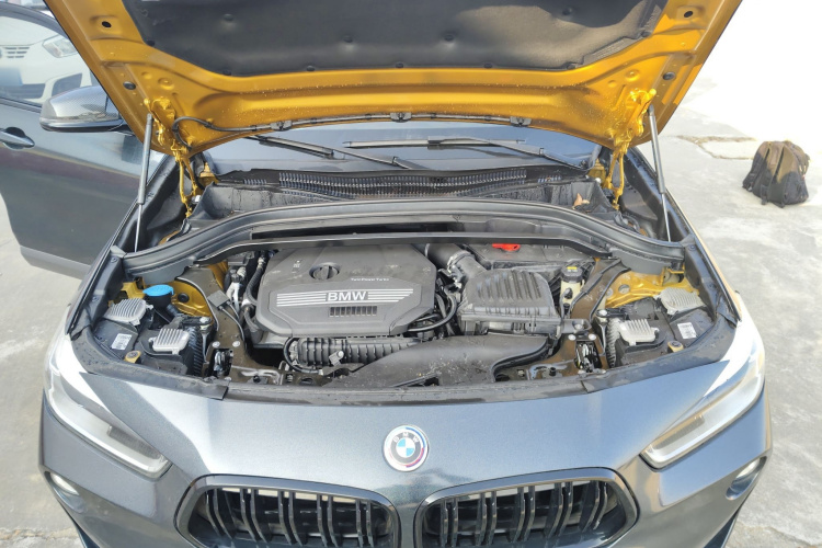 宝马X2(进口) 2019款 sDrive20i M越野套装 国VI机舱底盘24