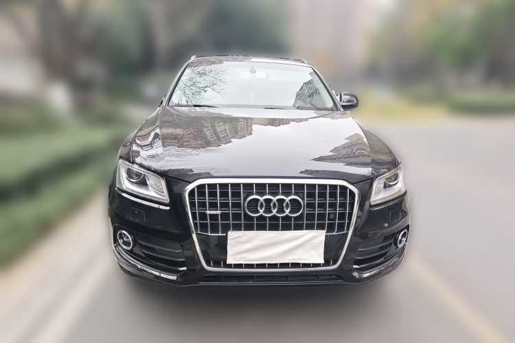 奥迪Q5 2017款 40 TFSI 进取型车身外观2