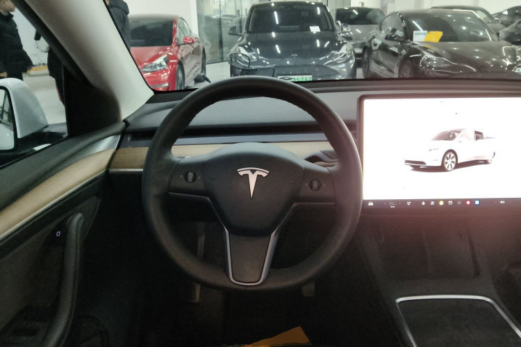 特斯拉 Model Y 2022款 改款 长续航全轮驱动版局部细节13