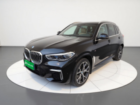 宝马X5 2022款 改款 xDrive 40Li M运动套装