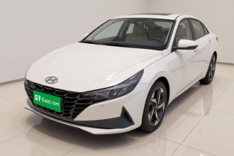 现代 伊兰特 2022款 1.5L CVT LUX尊贵版
