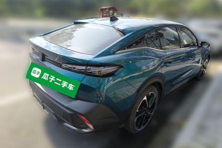 标致408X 2023款 无界版车身外观7