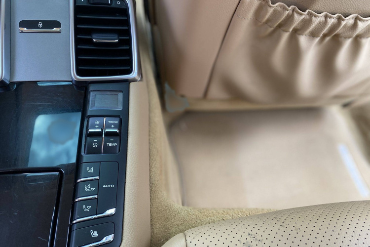 保时捷 2014款 Panamera 4 3.0T中控内饰7008