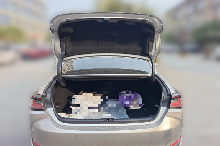 雷克萨斯ES 2025款 200 臻享版中控内饰23