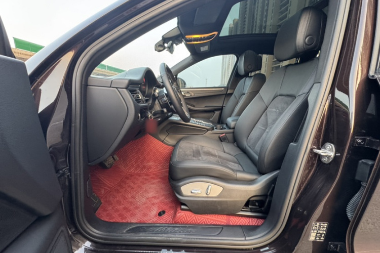 保时捷 2018款 Macan 2.0T中控内饰7002