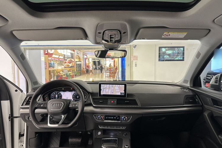奥迪Q5L 2018款 45 TFSI 尊享运动型 国V中控内饰7002