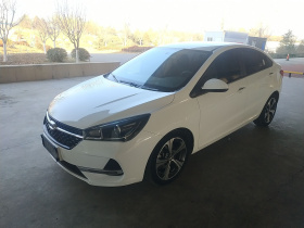 奇瑞 艾瑞泽5 2019款 改款PRO 1.5L CVT青春版 国VI