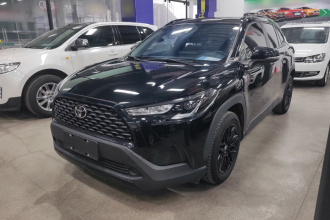 丰田 卡罗拉锐放 2022款 2.0L 精英版