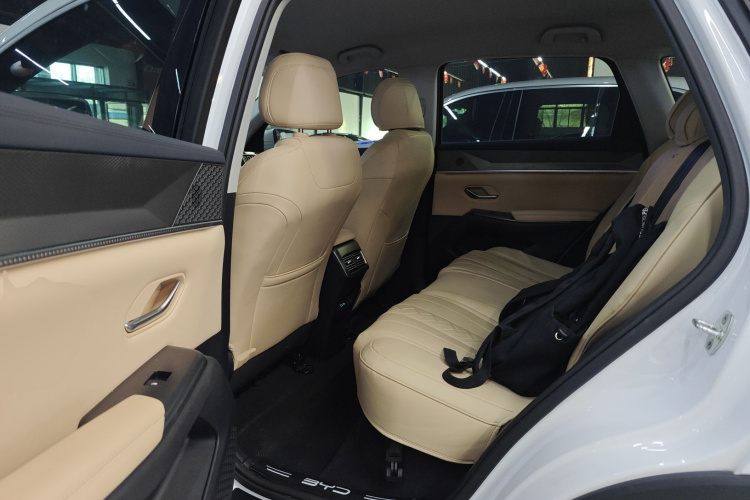 比亚迪 宋Pro新能源 2025款 第二代 DM-i 75KM领先型中控内饰21