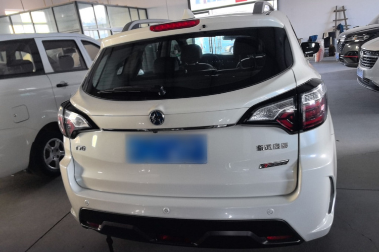 启辰T70 2019款 1.4T 手动睿享版车身外观6