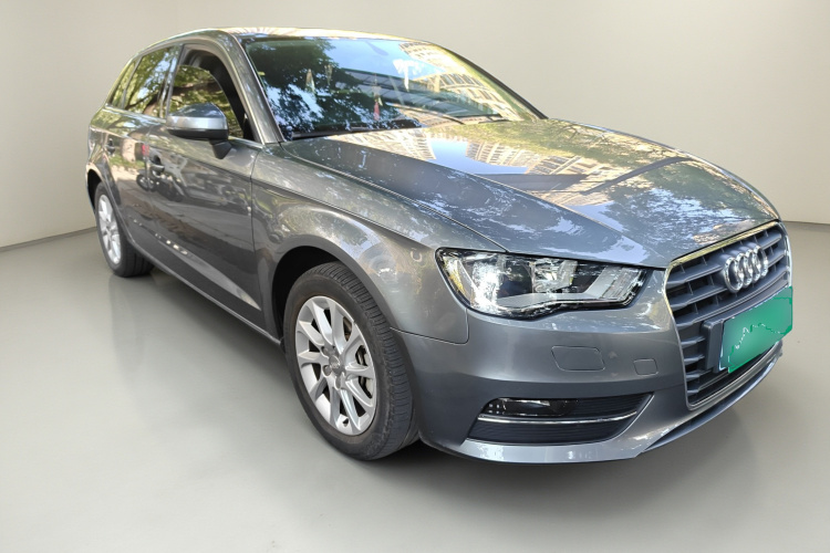 奥迪A3 2014款 Sportback 35 TFSI 自动进取型车身外观3