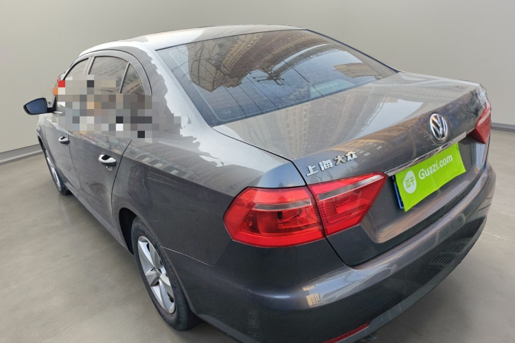 大众 朗逸 2013款 改款经典 1.6L 自动风尚版车身外观5