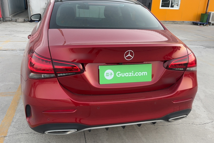 奔驰A级 2019款 A 180 L 运动轿车车身外观6006