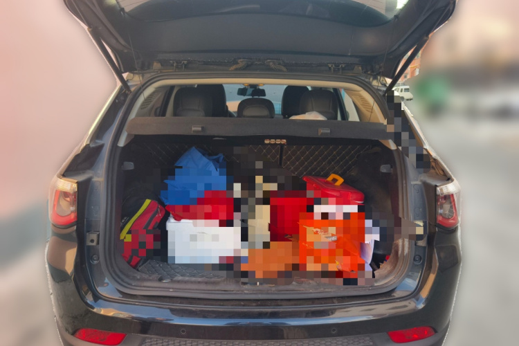 Jeep 指南者 2017款 200T 自动家享版中控内饰23