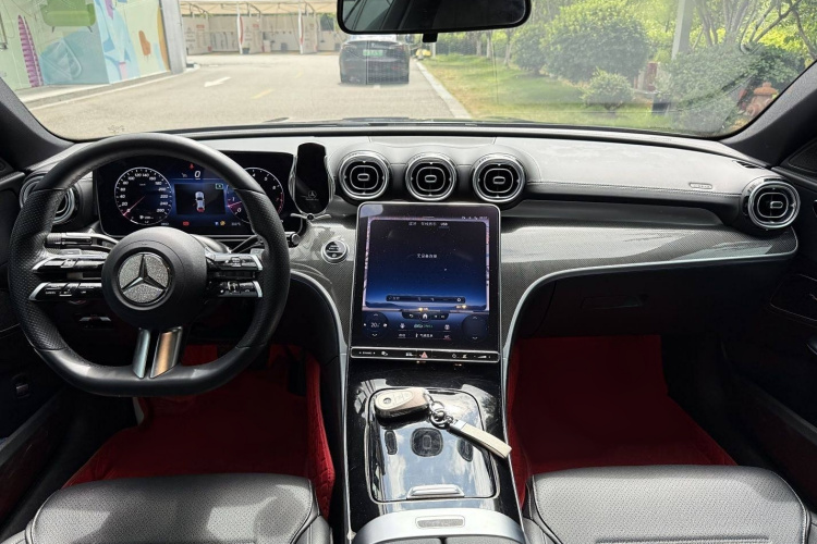 奔驰C级 2022款 C 260 L 运动版中控内饰7001