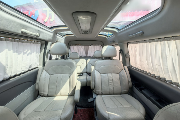 东风风行 菱智 2016款 M3 1.6L 7座豪华型 国IV中控内饰7011