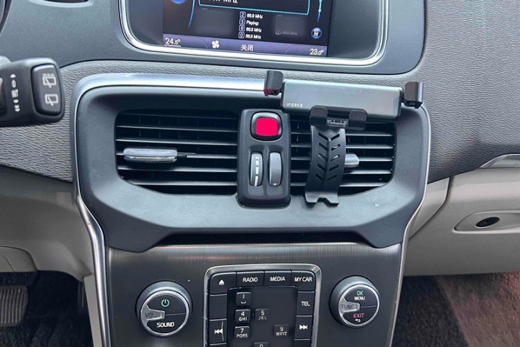 沃尔沃V40 2013款 2.0T 智雅版中控内饰7005