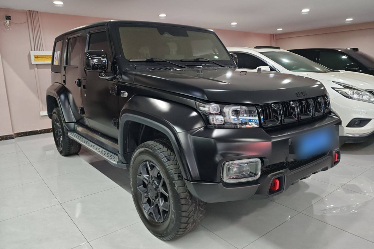 北京BJ40 2023款 2.0D 自动四驱刀锋英雄版侠客型车身外观6002