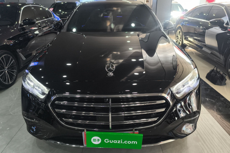 奔驰E级 2024款 E 260 L车身外观2