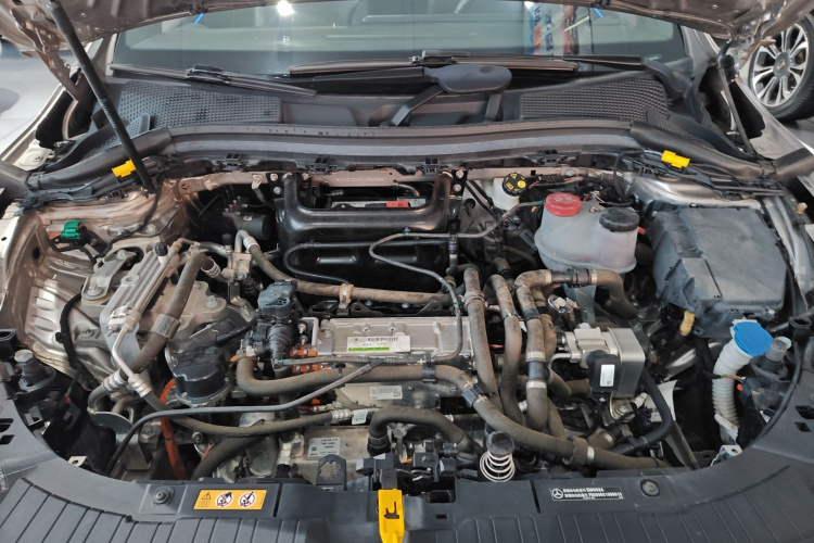 奔驰EQA 2023款 EQA 260机舱底盘24