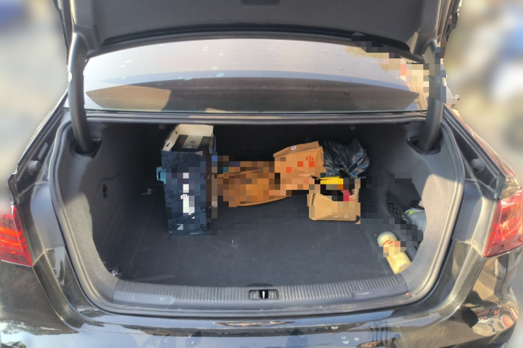 奥迪A6L 2018款 35 TFSI 典藏版中控内饰23