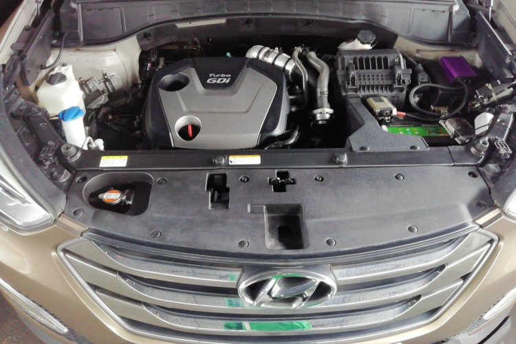 现代 胜达 2015款 2.0T 自动四驱智能型 5座局部细节24