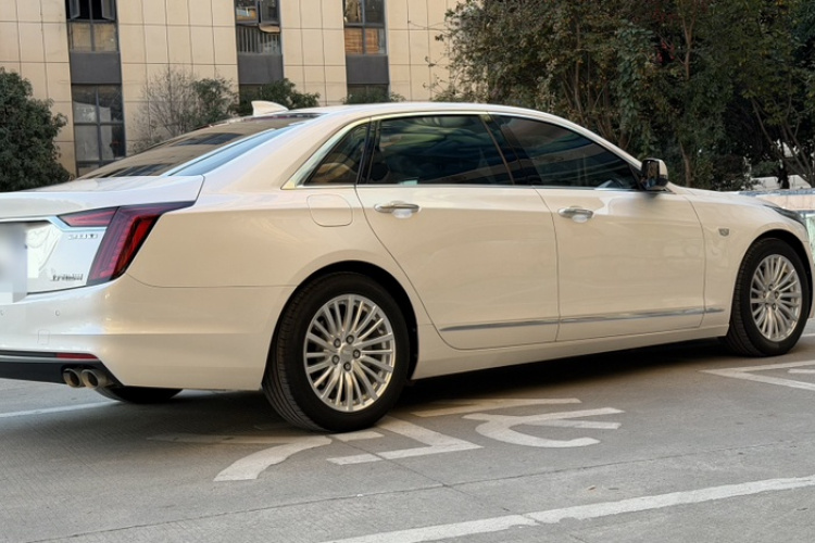凯迪拉克CT6 2021款 28T 豪华型车身外观6004