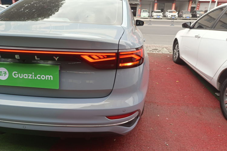 吉利汽车 帝豪 2023款 第4代冠军版 1.5L CVT尊贵型车身外观6006