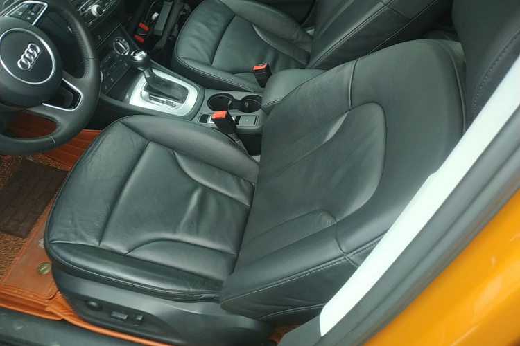 奥迪Q3 2013款 35 TFSI 舒适型局部细节19