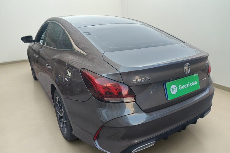 名爵 MG5 2021款 180DVVT CVT青春豪华版车身外观5