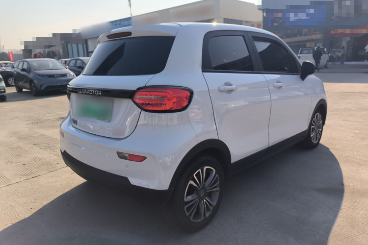 零跑汽车 零跑T03 2024款 403舒享版车身外观7