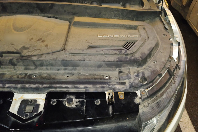 陆风X7 2015款 2.0T 全景尊贵版局部细节9007