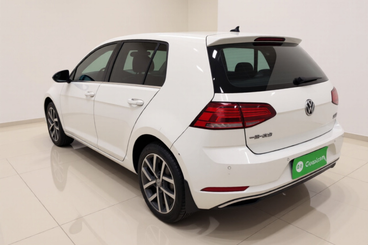 大众 高尔夫 2020款 200TSI DSG舒适进取版车身外观5