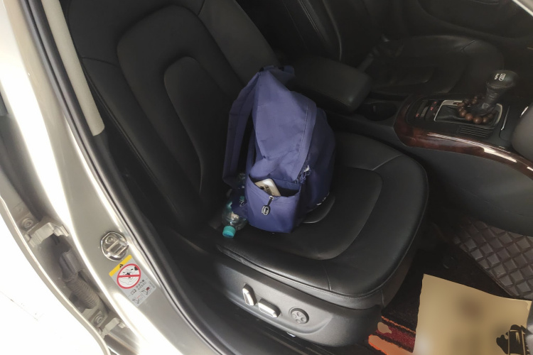 奥迪A4L 2015款 35 TFSI 自动舒适型局部细节41