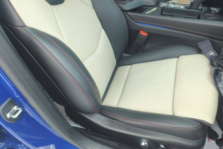 凯迪拉克CT5 2021款 28T 铂金运动型局部细节41